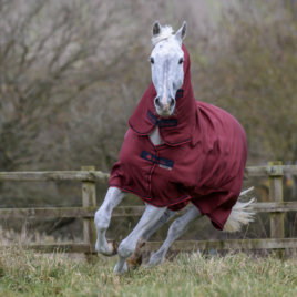 Bucas Freedom Cherry Midweight Turnout Rug with Neck