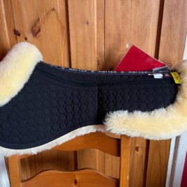 Mattes Half Pad with Pocket Correction System