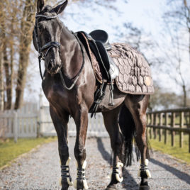 QHP Classy Quarter Rug Brown