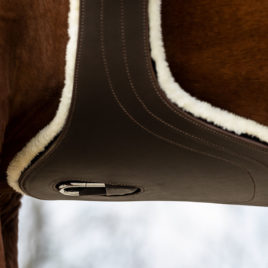 QHP Stud Girth with Removable Faux Sheepskin Lining